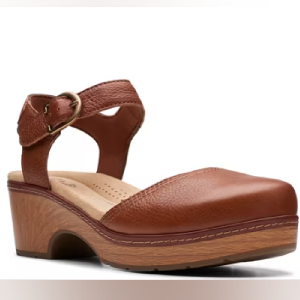 Clarks Paizlee platform clog